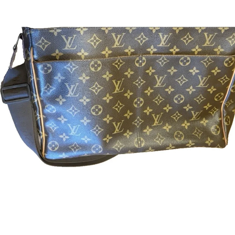VINTAGE Louis Vuitton Monogram Abesses Shoulder Bag 14x11x3